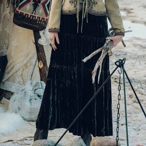 Bohemian Black Velvet Skirt Vintage Medium Excellent Condition